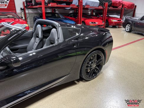 Used 2015 Chevrolet Corvette Stingray Coupe w/ 3LT Preferred Equipment Group RWD image 41