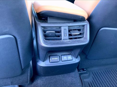 Used 2023 Lexus ES 300h w/ Luxury Package image 36