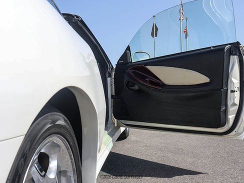 Used 2004 Ford Mustang GT RWD image 47