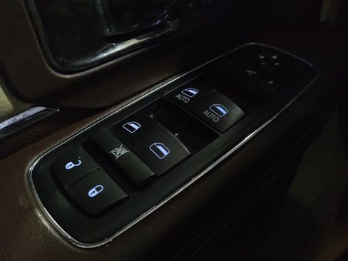 Used 2017 RAM 1500 Laramie w/ Convenience Group image 27