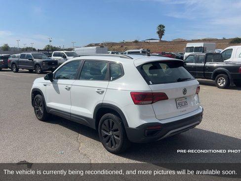 Used 2023 Volkswagen Taos S FWD image 8