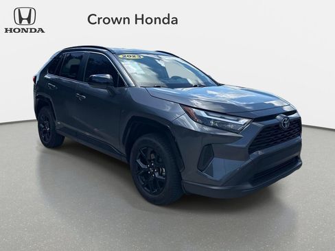 Used 2023 Toyota RAV4 LE AWD/4WD image 6