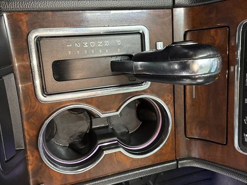 Used 2015 Lincoln Navigator 4WD image 24