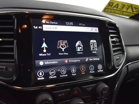 Used 2021 Jeep Grand Cherokee Limited image 24