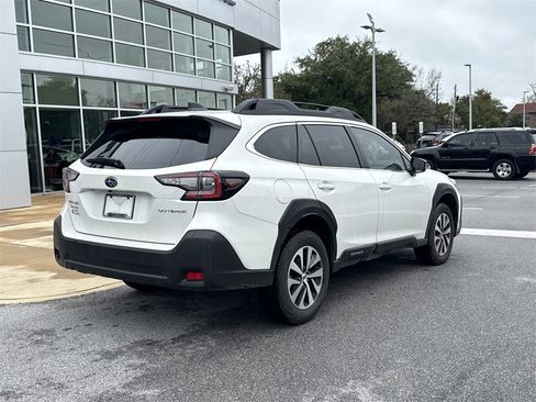 Certified 2025 Subaru Outback Premium image 7