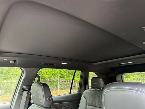 Used 2026 Buick Enclave Avenir w/ Super Cruise Package FWD image 16