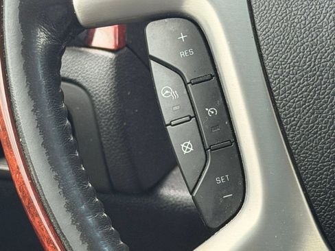 Used 2009 Cadillac Escalade AWD image 16