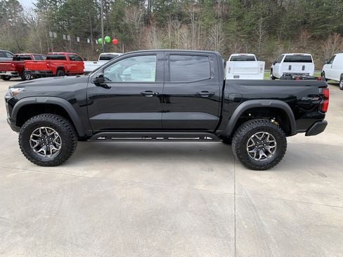 New 2026 Chevrolet Colorado ZR2 w/ Technology Package AWD/4WD image 4