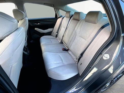 Used 2025 Honda Accord SE image 18