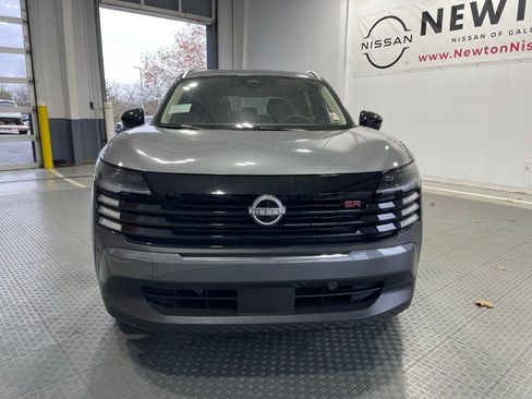 New 2026 Nissan Kicks SR image 3