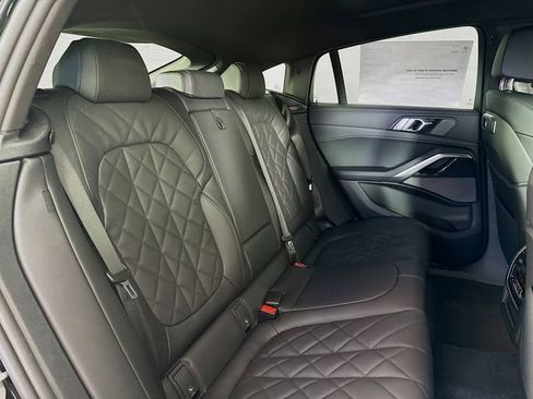 New 2026 BMW X6 xDrive40i w/ Climate Comfort Package image 30