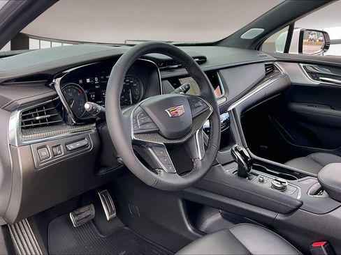 New 2026 Cadillac XT5 Sportv image 6
