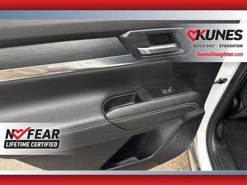 Used 2025 GMC Terrain Elevation image 34