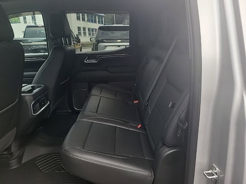 Certified 2022 Chevrolet Silverado 1500 LTZ w/ LTZ Convenience Package II image 18