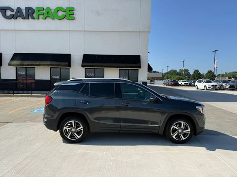 Used 2019 GMC Terrain SLT w/ Preferred Package AWD/4WD image 18