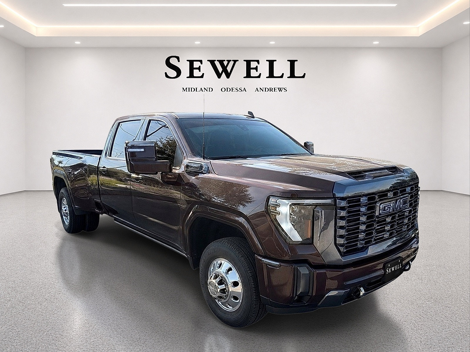 Used 2024 GMC Sierra 3500 Denali Ultimate AWD/4WD image 7
