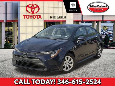 Used 2024 Toyota Corolla LE image 1
