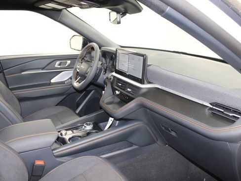 New 2026 Ford Explorer Tremor image 32