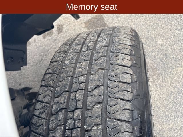 Used 2022 RAM 1500 Laramie AWD/4WD image 16