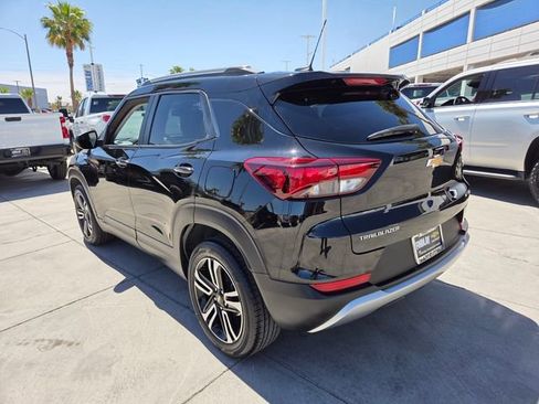 Certified 2023 Chevrolet TrailBlazer LT w/ Convenience Package FWD image 4