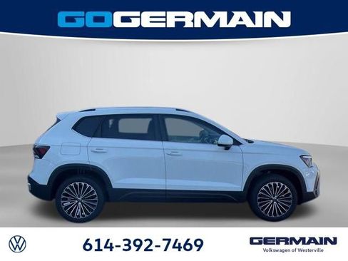 New 2026 Volkswagen Taos SE FWD image 7