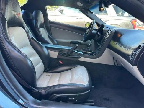 Used 2010 Chevrolet Corvette Convertible w/ Preferred Equipment Group RWD image 22