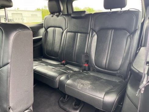 Used 2023 Jeep Wagoneer Series II AWD/4WD image 8