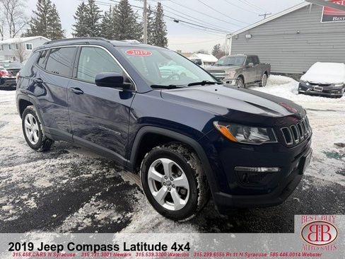 Used 2019 Jeep Compass Latitude image 1