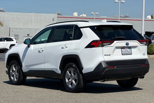 Certified 2023 Toyota RAV4 LE AWD/4WD image 7