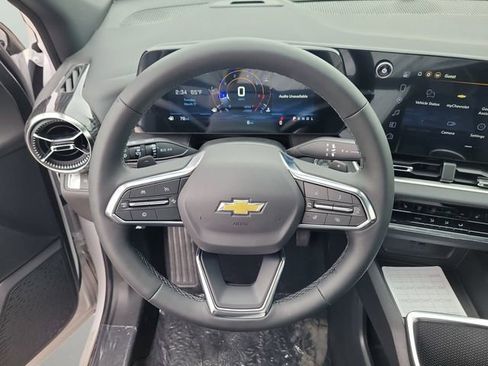New 2026 Chevrolet Equinox LT w/ Safety and Technology Package image 21