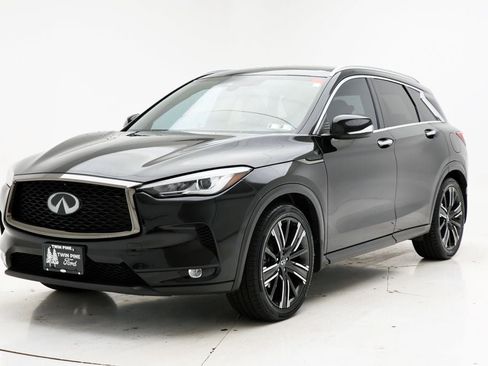 Used 2021 INFINITI QX50 Luxe w/ Appearance Package AWD/4WD image 2