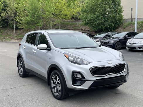Used 2020 Kia Sportage LX AWD/4WD image 7