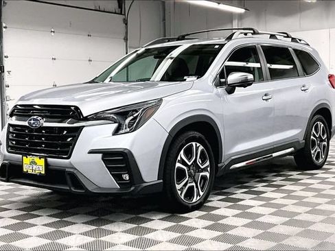 Used 2023 Subaru Ascent Limited w/ Technology Package AWD/4WD image 13