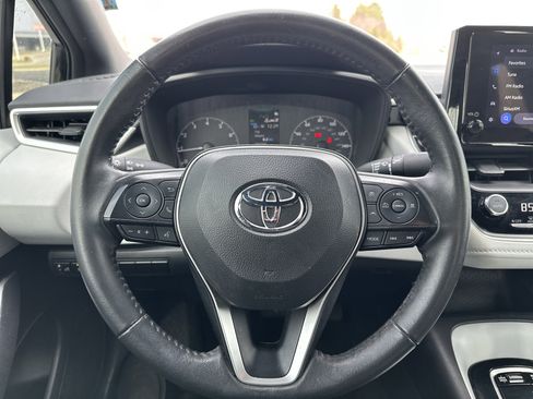 Used 2024 Toyota Corolla SE image 17