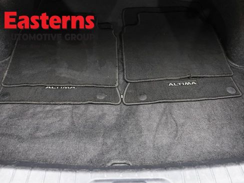 Used 2022 Nissan Altima 2.5 S FWD image 9