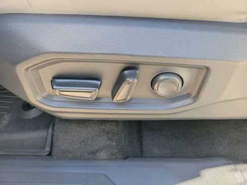 New 2026 Toyota Tundra SR5 AWD/4WD image 17