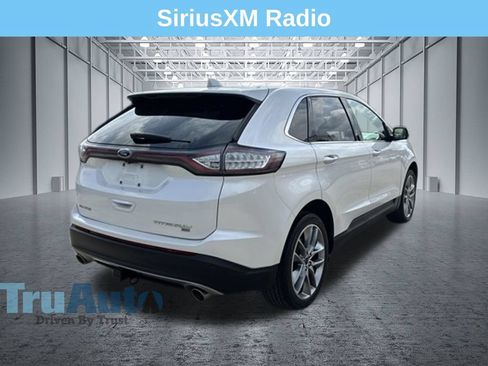 Used 2017 Ford Edge Titanium w/ Technology Package AWD/4WD image 8