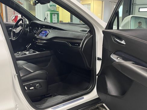 Used 2020 Cadillac XT4 Sport image 9