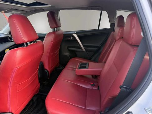 Used 2018 Toyota RAV4 XLE AWD/4WD image 33