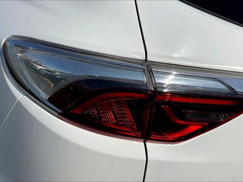 Used 2023 Buick Enclave Premium image 29