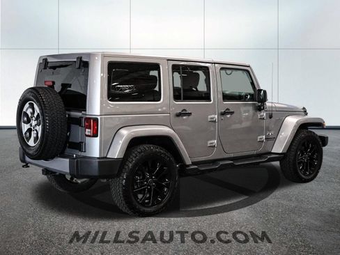 Used 2016 Jeep Wrangler Unlimited Sahara w/ Max Tow Package AWD/4WD image 8