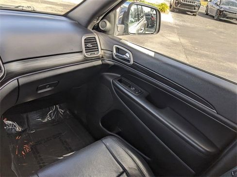 Certified 2021 Jeep Grand Cherokee Limited w/ Luxury Group II image 15