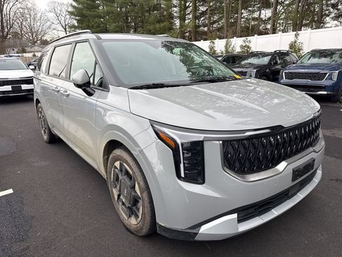 Used 2026 Kia Carnival EX image 1