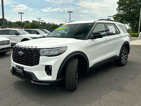 Used 2025 Ford Explorer ST-Line w/ Premium Package RWD image 1