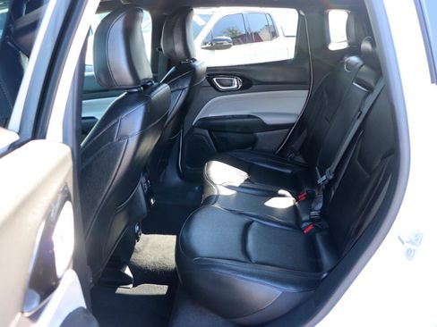 Used 2024 Jeep Compass Limited AWD/4WD image 12