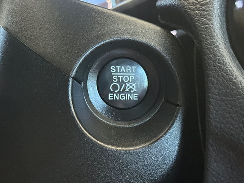 Used 2017 Jeep Compass Limited w/ Navigation Group AWD/4WD image 23