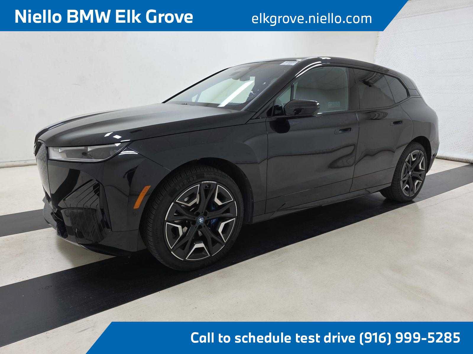 Used 2024 BMW iX xDrive50 w/ Sport Package AWD/4WD image 1