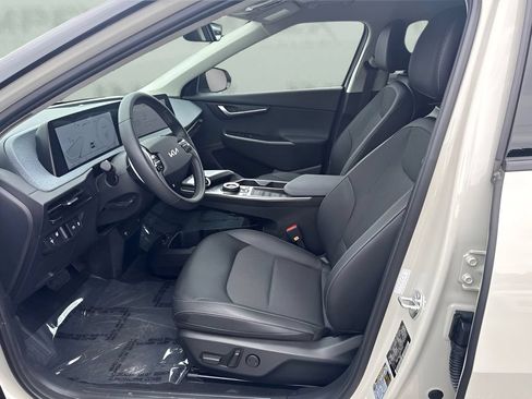 Used 2024 Kia EV6 Light AWD/4WD image 6