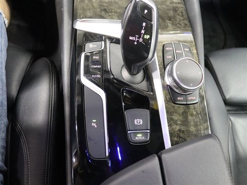 Used 2019 BMW 530i xDrive w/ Convenience Package AWD/4WD image 35