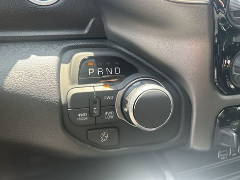New 2026 RAM 1500 Express AWD/4WD image 18